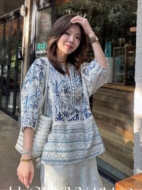 Women's Blue & White Printed Peasant Top